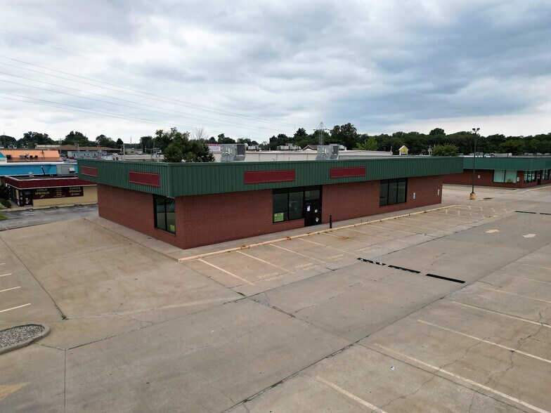 Primary Photo Of 2875 N Water St, Decatur Freestanding For Lease