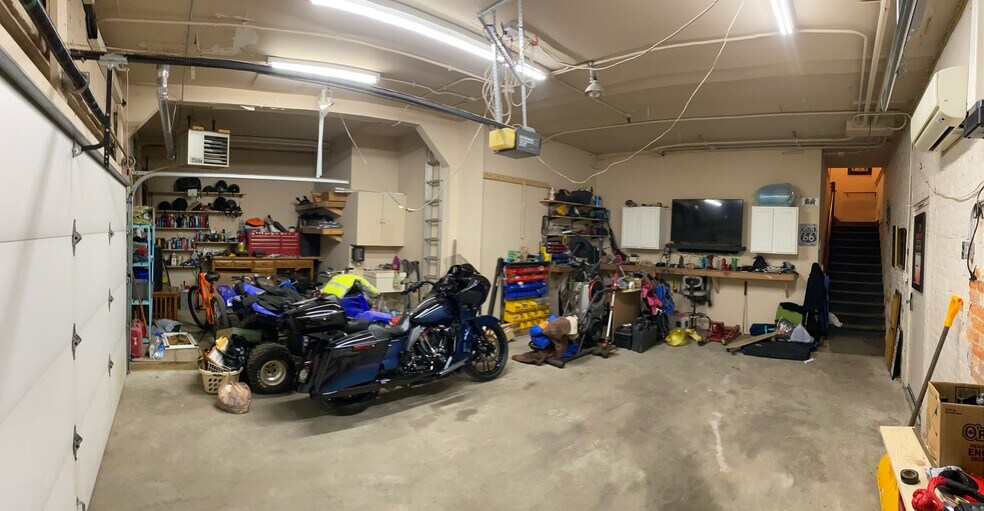 More Photos Of 110 W Walnut St, Kokomo Office For Sale