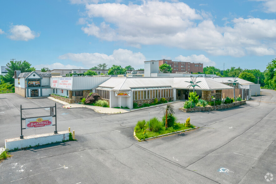 Primary Photo Of 901 Dual Hwy, Hagerstown Restaurant For Sale