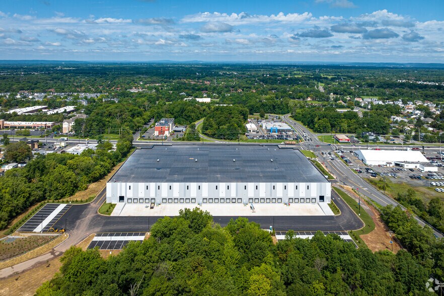 More Photos Of 1980 U.S. Route 1, North Brunswick Warehouse For Lease
