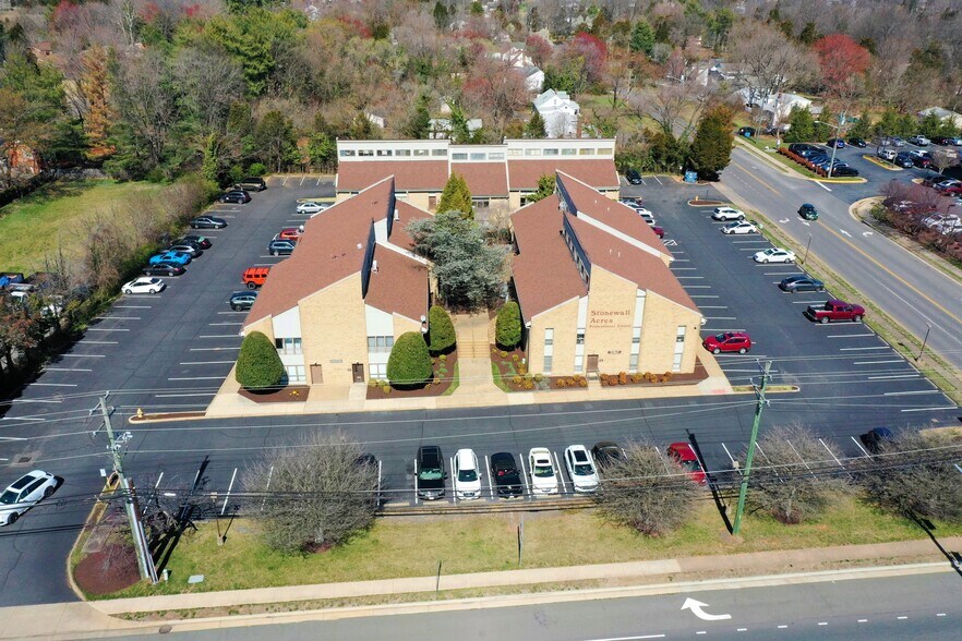 More Photos Of 8565-8567 Sudley Rd, Manassas Office For Sale