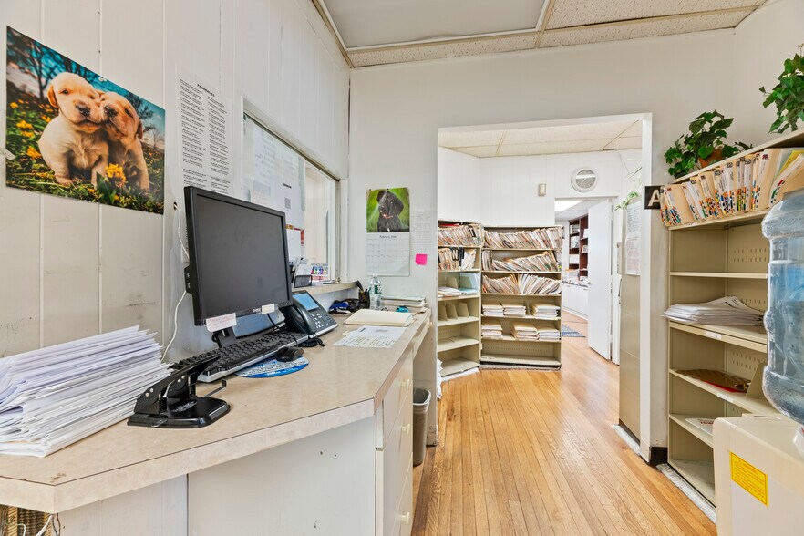 More Photos Of 137 Livingston Ave, New Brunswick Office Residential For Sale