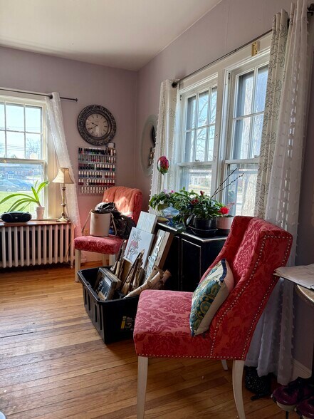 More Photos Of 10 Patchen Rd, South Burlington Storefront Retail Residential For Lease