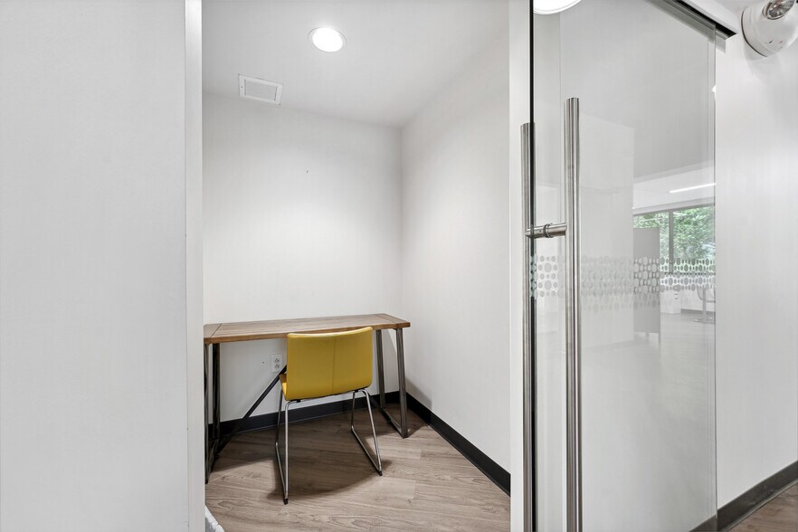 More Photos Of 3210 Fairhill Dr, Raleigh Office For Sale