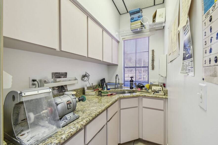 More Photos Of 6331 State Road 54, New Port Richey Office For Lease