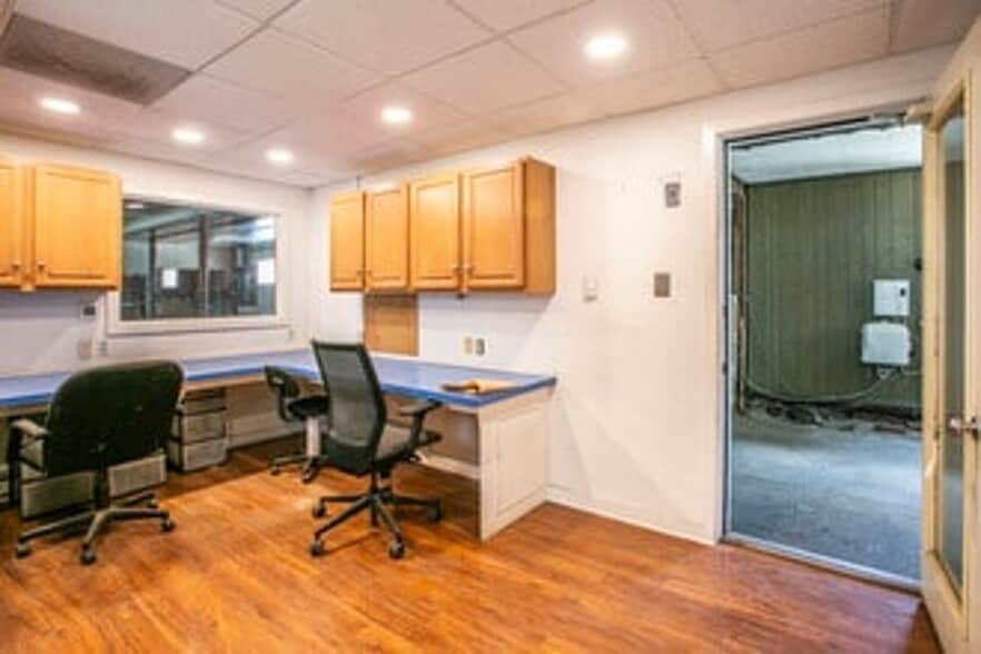 More Photos Of 345 Morgan St, Phoenixville Warehouse For Lease