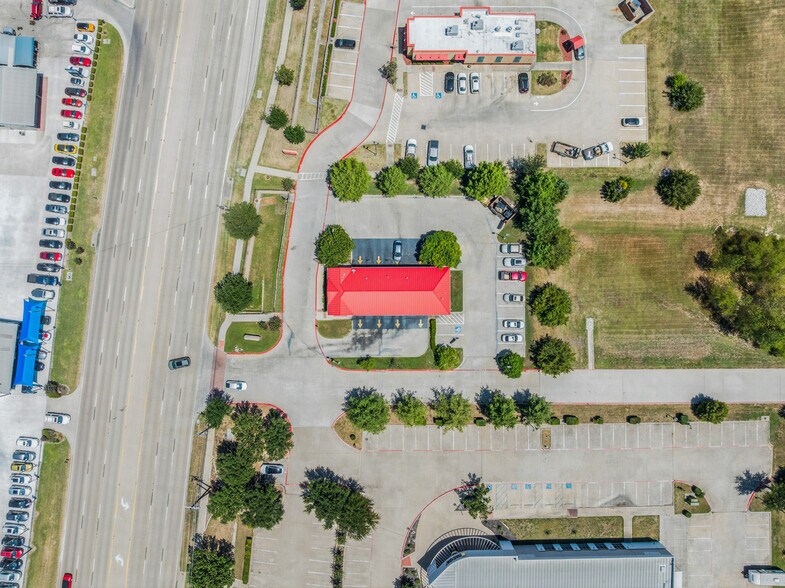 More Photos Of 1175 S Main St, Keller Auto Repair For Sale
