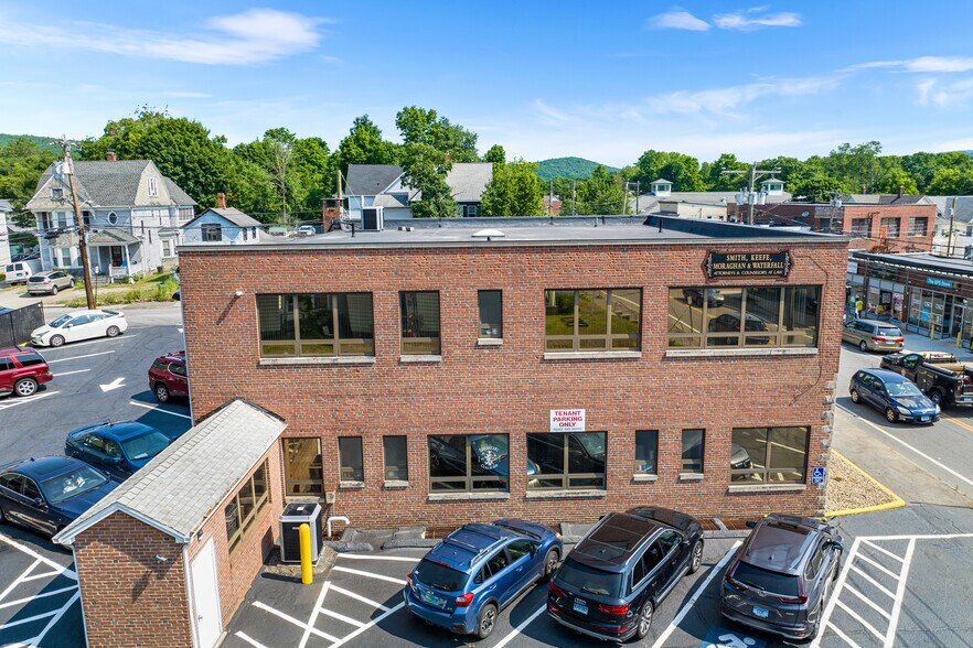 More Photos Of 253-257 Main St, Torrington Office For Sale