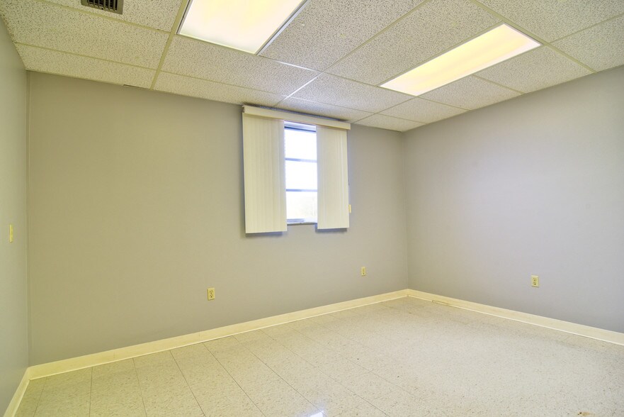 More Photos Of Northside Professional Complex, Saint Petersburg Medical For Lease