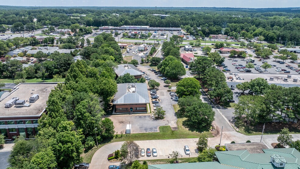 More Photos Of 100 Meredith Dr, Durham Unknown For Lease
