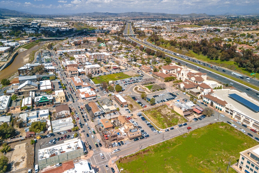 More Photos Of 41915 3rd St, Temecula Restaurant For Sale