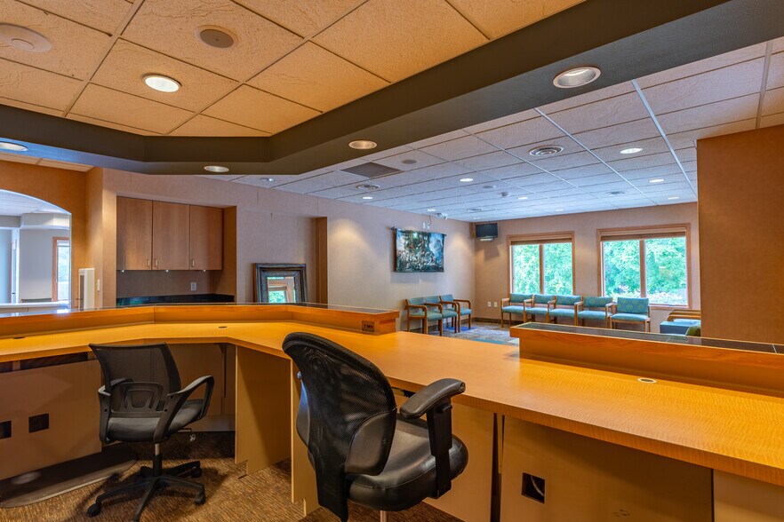 More Photos Of 307 N Washington St, Saint Croix Falls Office For Sale