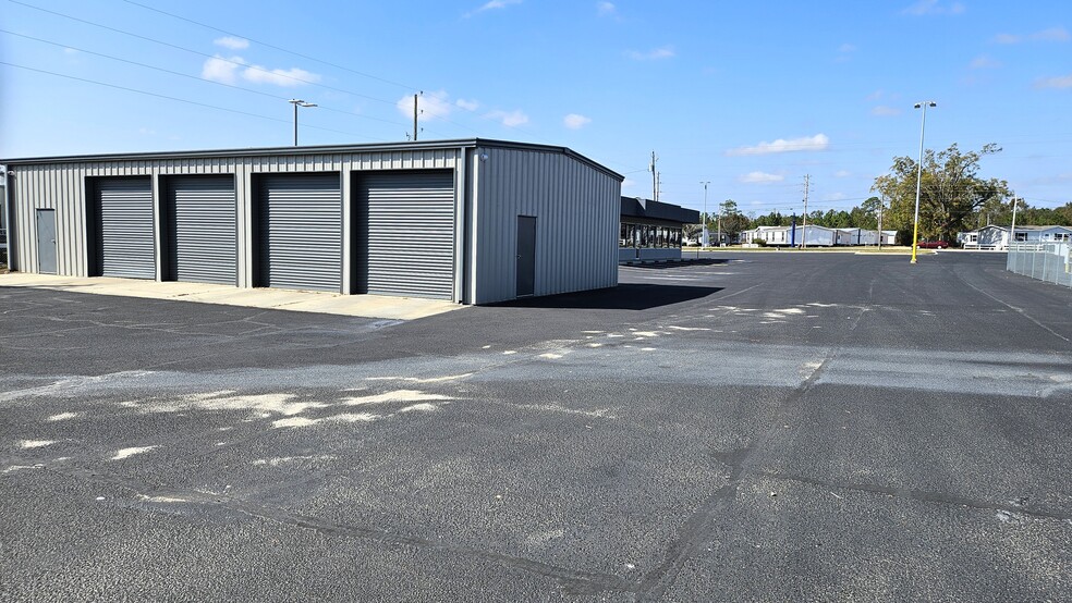 More Photos Of 12130 Us Highway 301 S, Statesboro Auto Dealership For Lease
