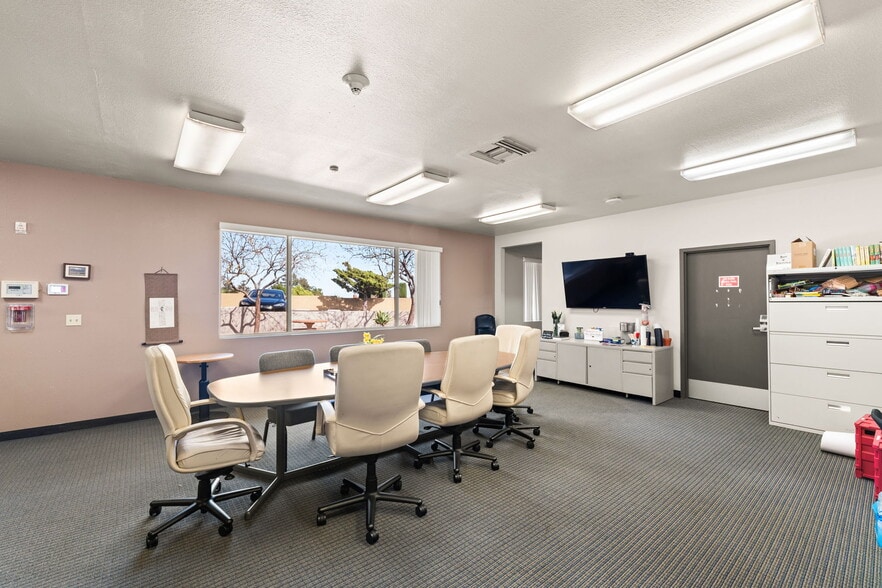 More Photos Of 9944 Highland Ave, Rancho Cucamonga Religious Facility For Lease