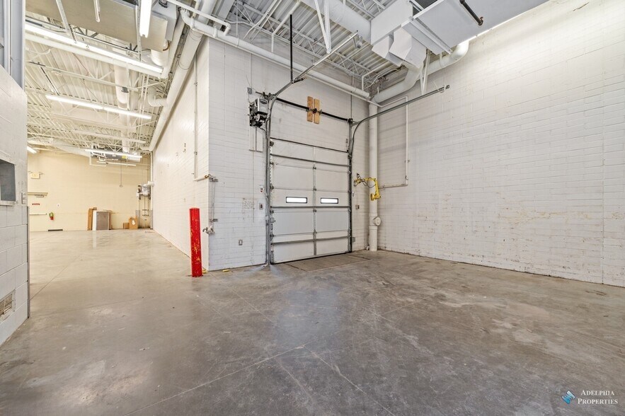 More Photos Of 6905 75th Pl, Pleasant Prairie Supermarket For Lease