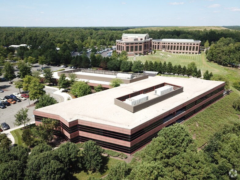 More Photos Of 4851 Lake Brook Dr, Glen Allen Office For Lease