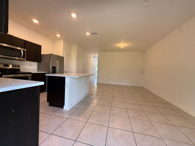 More Photos Of 716-731 SW 12th St, Homestead Apartments For Sale