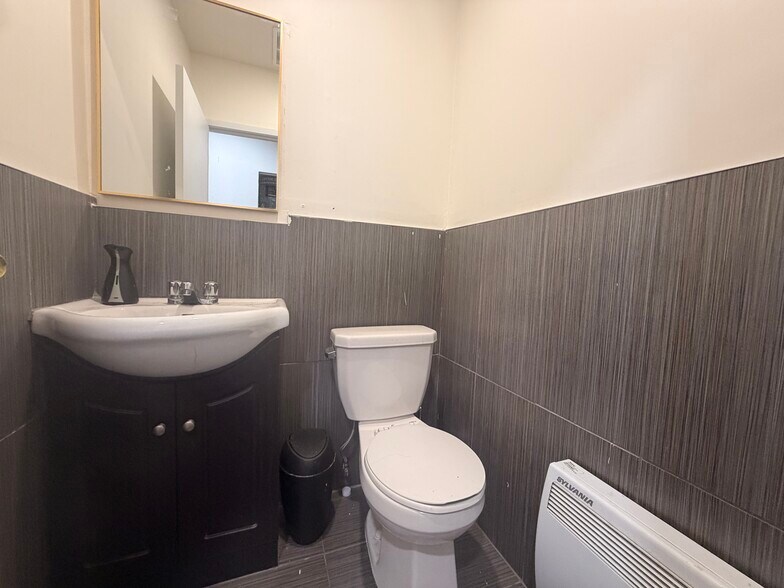 More Photos Of 6280-6284 Rue Jean-Talon O, Montréal Apartments For Lease