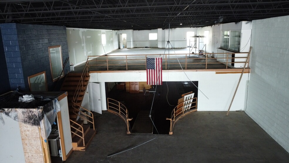 More Photos Of 411 W Main St, Waynesboro Restaurant For Sale