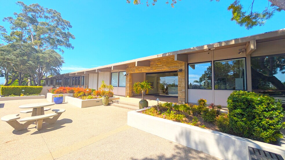More Photos Of 800 Miramonte Dr, Santa Barbara Office For Lease