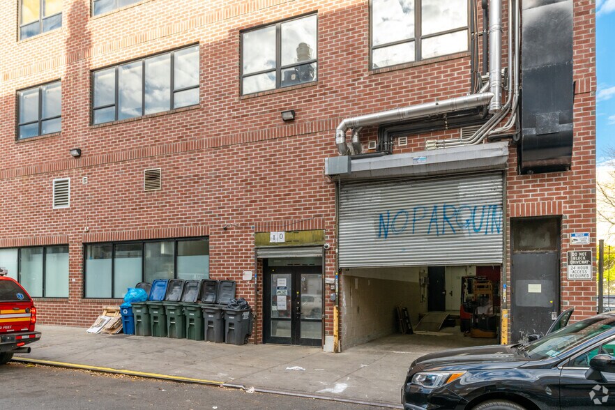 More Photos Of 1751 Park Ave, New York Office For Lease
