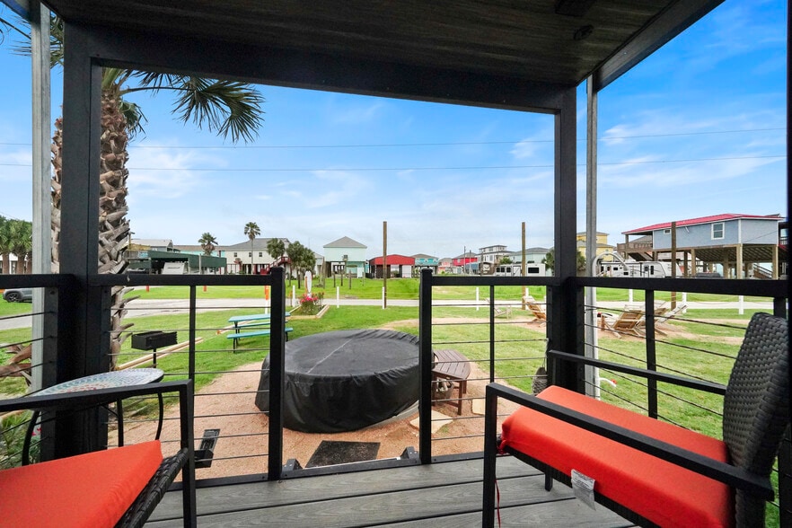 More Photos Of 1845 Oleander, Crystal Beach Trailer Camper Park For Sale