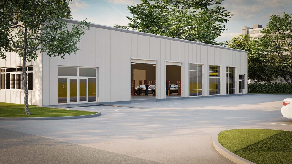 More Photos Of 2303 E 5th St, Panama City Showroom For Lease