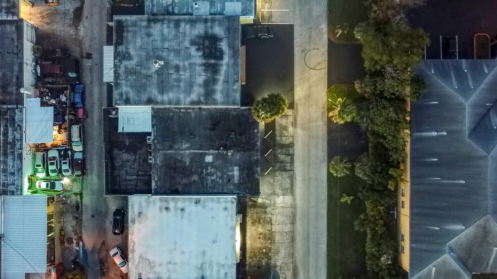 More Photos Of 2341 NW 30th St, Oakland Park Warehouse For Sale