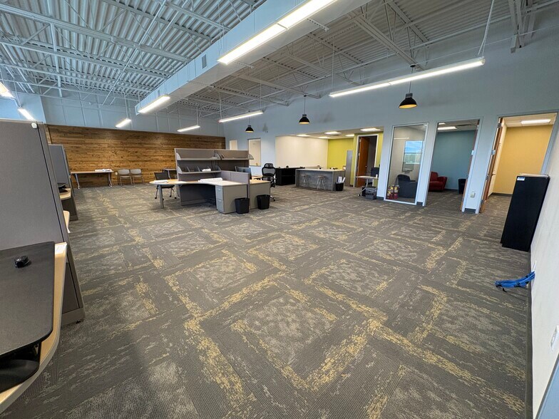 More Photos Of 1330 Win Hentschel Blvd, West Lafayette Office For Lease