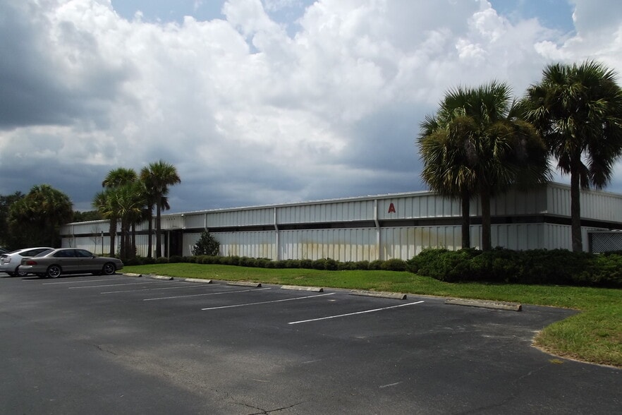 More Photos Of 1300 S Duncan Dr, Tavares Unknown For Lease