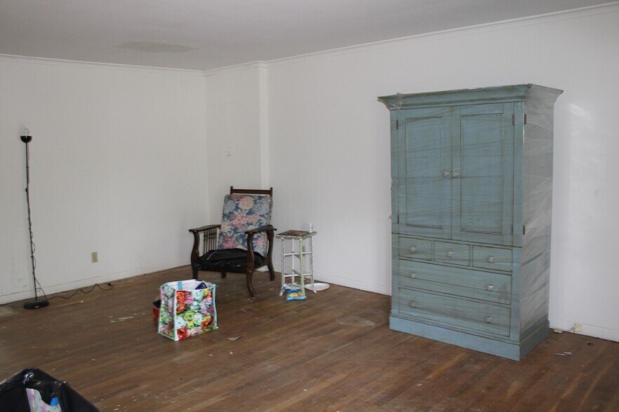 More Photos Of 4934-4936 Solar Dr, Columbus Multifamily For Sale