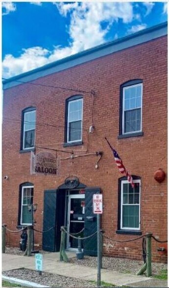 More Photos Of 313 E 1st St, Madison Storefront Retail Residential For Sale