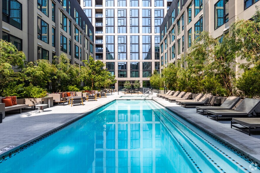 More Photos Of 385 14th St, Oakland Apartments For Lease