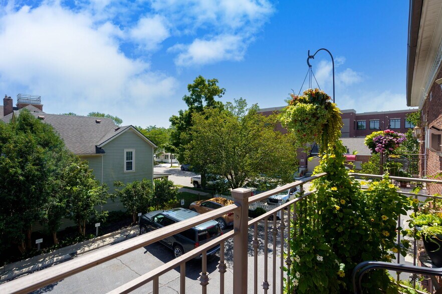 More Photos Of 206 E Liberty St, Milford Office For Sale