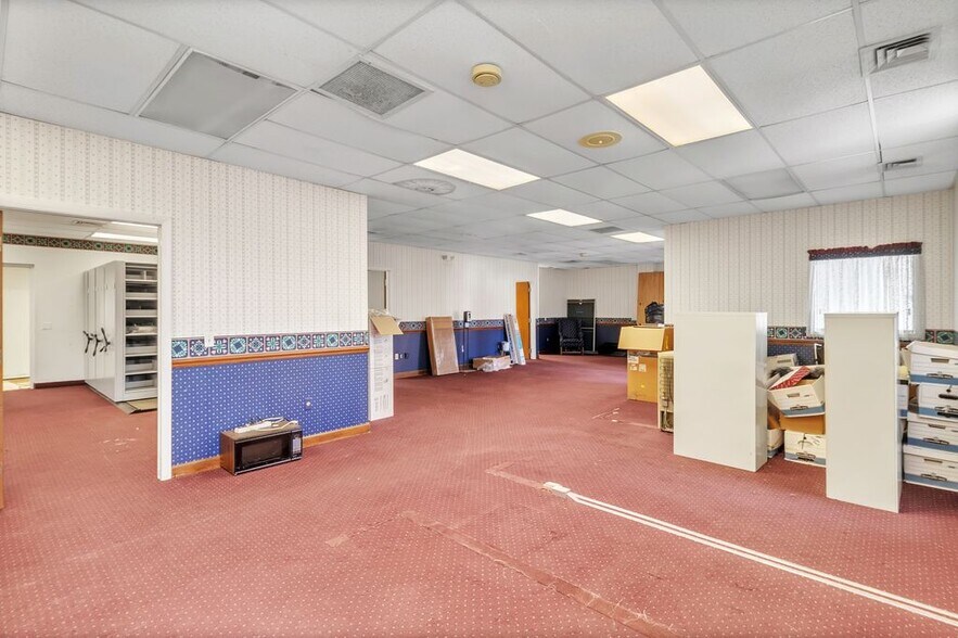 More Photos Of , West Springfield Unknown For Sale