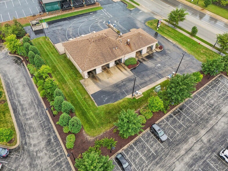 More Photos Of 14967 W National Ave, New Berlin Carwash For Sale