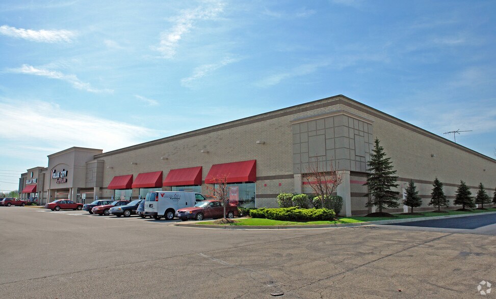 More Photos Of 2675 Fairfield Commons Blvd, Beavercreek Freestanding For Lease