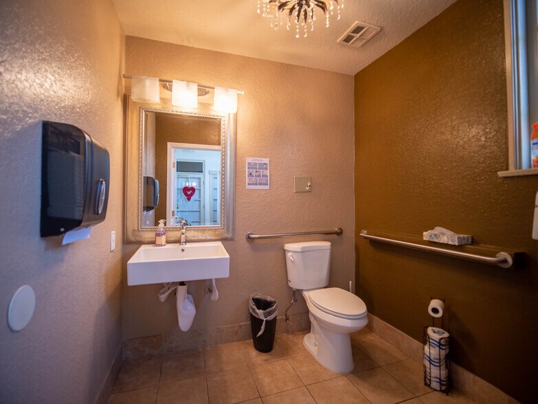 More Photos Of 7121 Magnolia Ave, Riverside Office For Sale