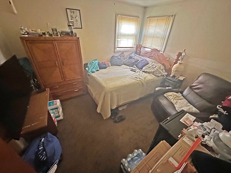 More Photos Of 2106 135th Pl, Blue Island Apartments For Sale