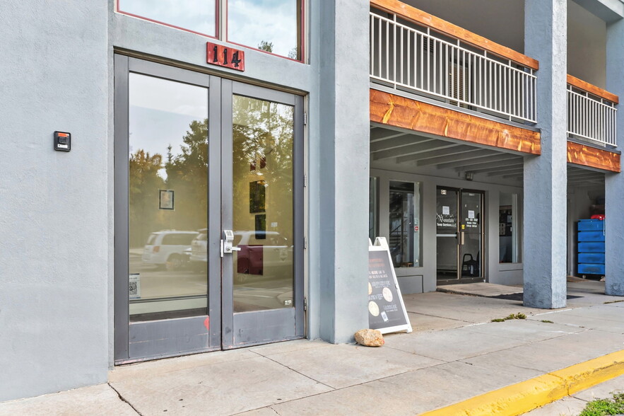 More Photos Of 114 Village Pl, Dillon Office For Lease