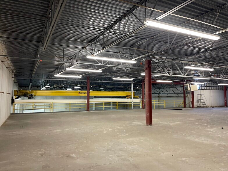 More Photos Of 6352 Airway Dr, Indianapolis Manufacturing For Sale