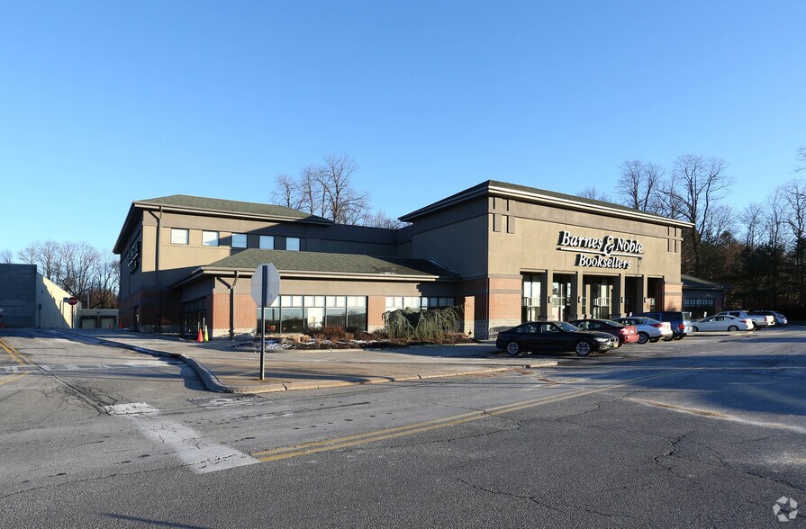 More Photos Of 2518-2572 South Rd, Poughkeepsie Unknown For Lease