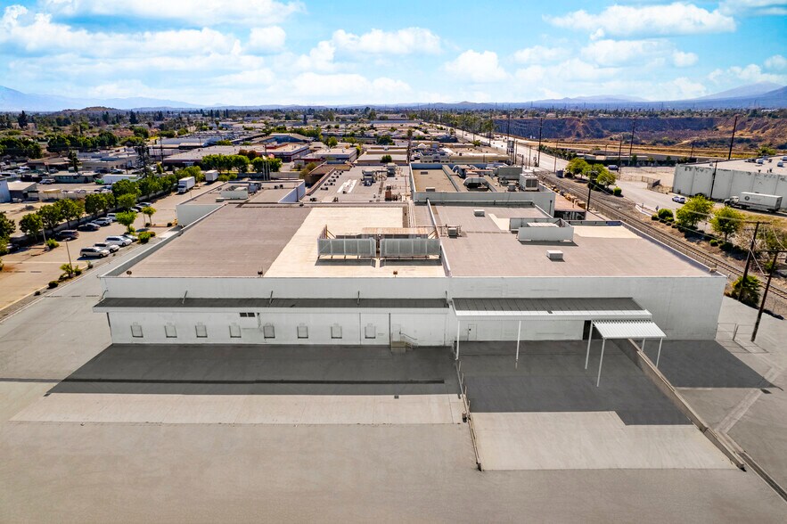 More Photos Of 1731 W San Bernardino Rd, West Covina Warehouse For Sale