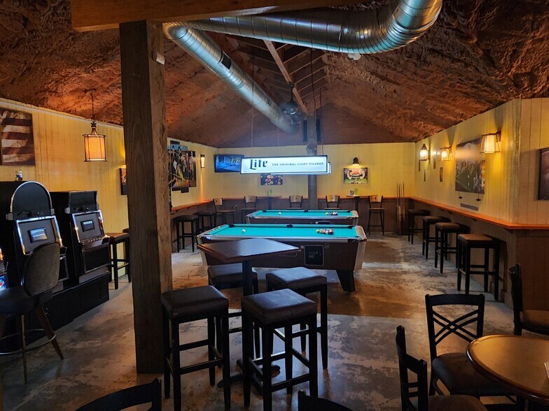 More Photos Of 3720 Highway 35, Fulton Restaurant For Sale