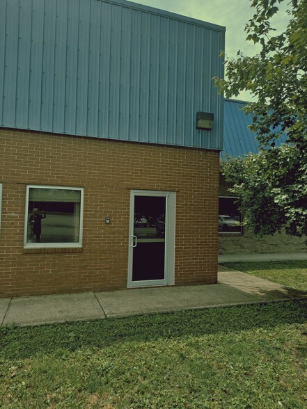 Primary Photo Of 501 Wilson Ln, Elkins Office For Lease