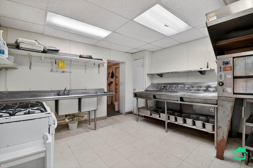 More Photos Of 12763 Ostrander Rd, Maybee Supermarket For Sale