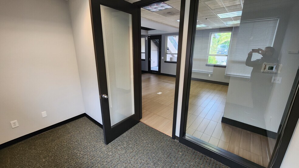 More Photos Of 7300 Healdsburg Ave, Sebastopol Office For Lease