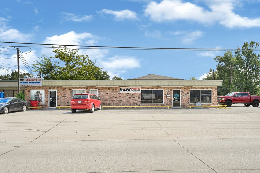 Primary Photo Of 8510 C E King Pky, Houston Convenience Store For Lease