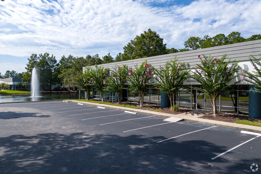 More Photos Of 3728 Philips Hwy, Jacksonville Unknown For Lease