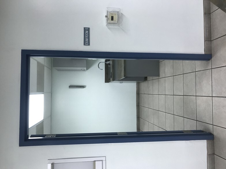 More Photos Of 1310 W St Marys Rd, Tucson Medical For Lease